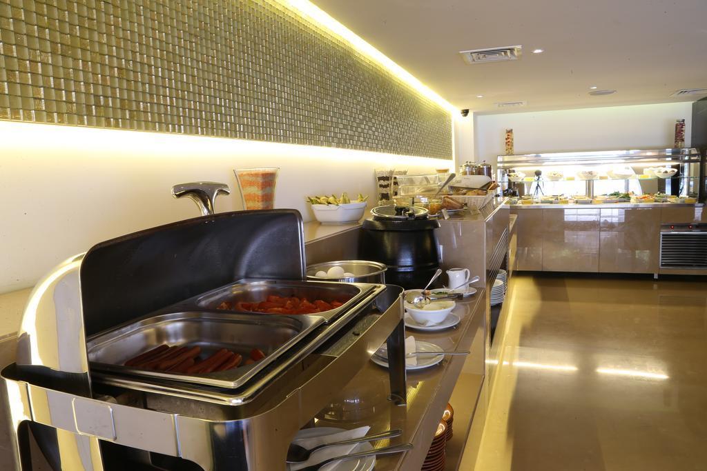 Lancaster Suites Raouche 베이루트 외부 사진
