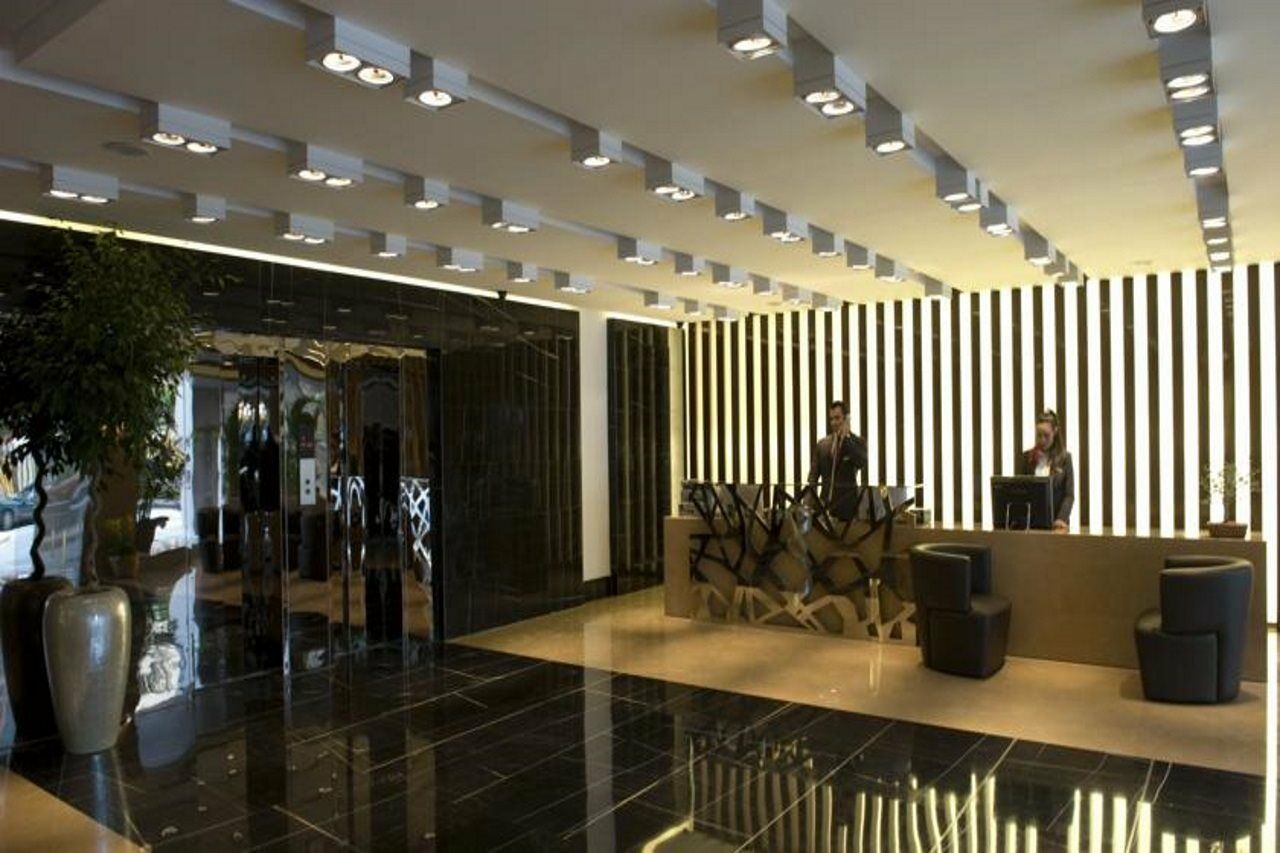 Lancaster Suites Raouche 베이루트 외부 사진