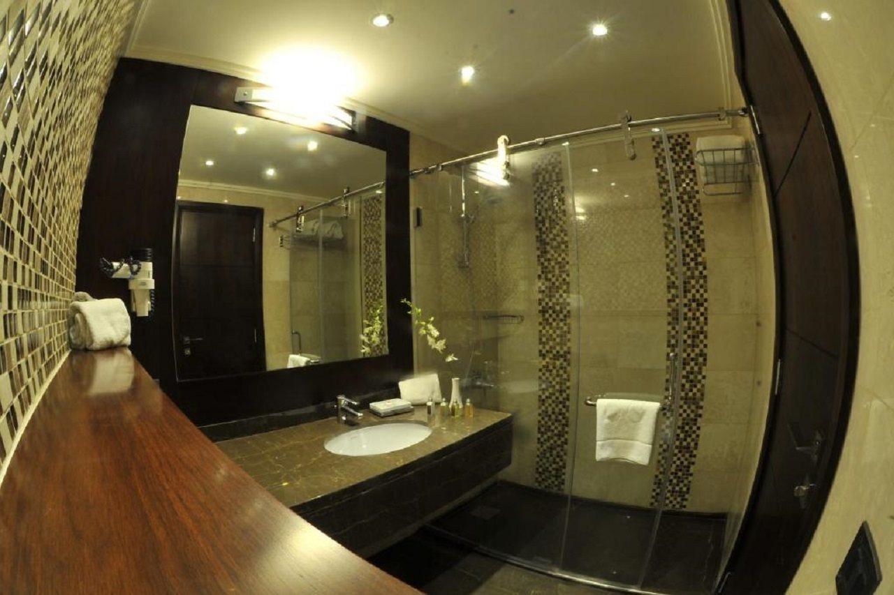 Lancaster Suites Raouche 베이루트 외부 사진